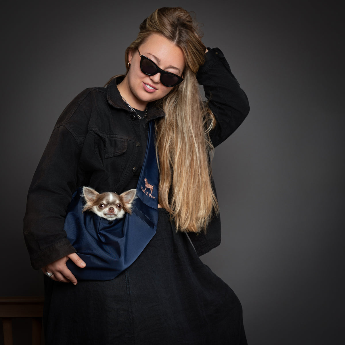 Noah & Paw snap style dog sling carrier in twill, navy blue, size S/M