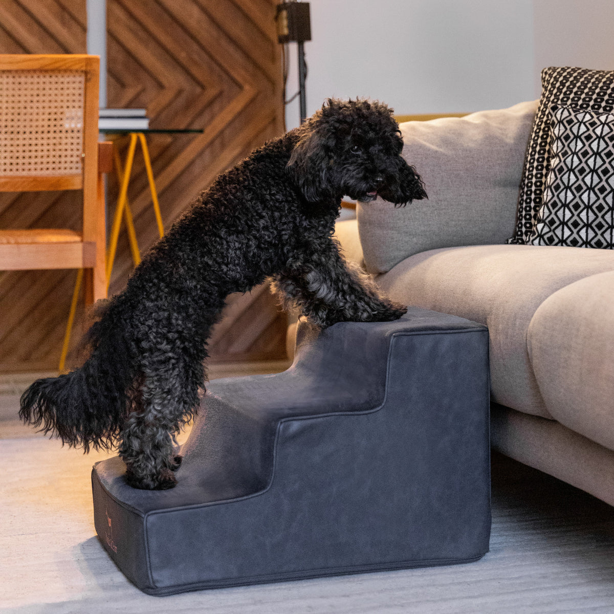 Noah & Paw luxury dog stairs for bed in faux leather, black, 3 steps