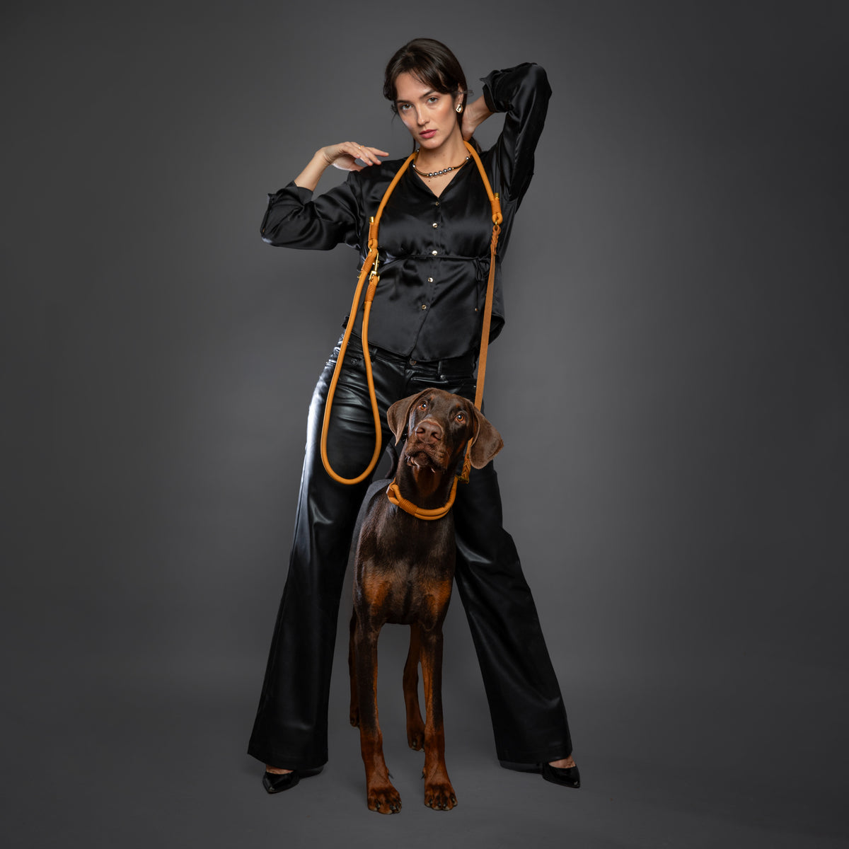 Noah & Paw braided leather and paracord dog leash, camel