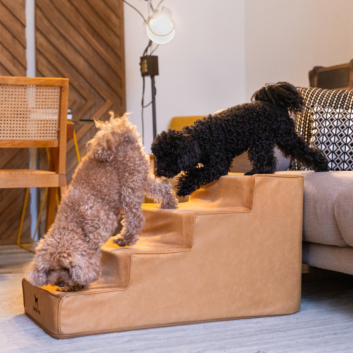 Noah & Paw luxury dog stairs for bed in faux leather, camel, 4 steps